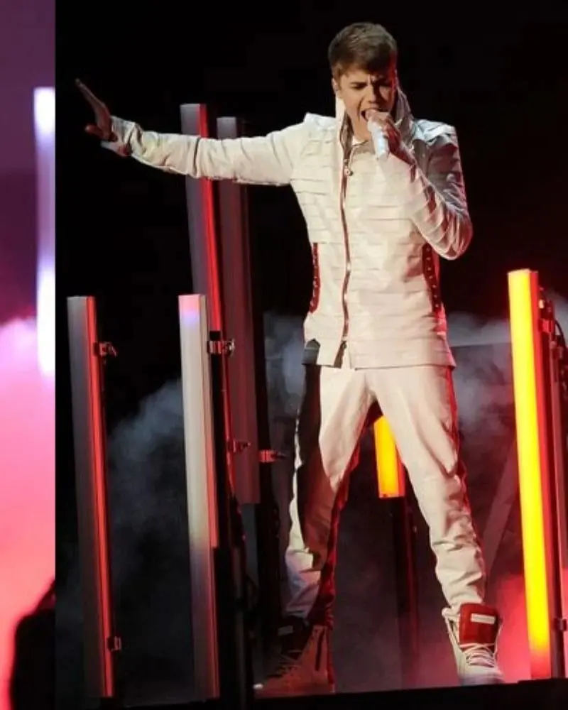 white-jacket-bieber.webp