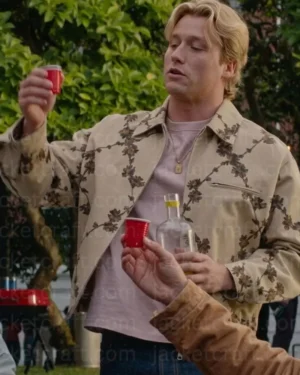 dean-beige-jacket.webp