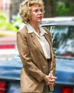scarlett-johansson-brown-blazer.webp