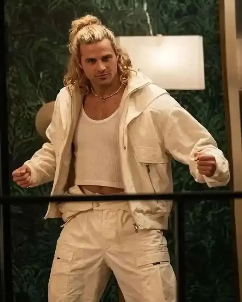 1.-white-hooded-jacket.webp