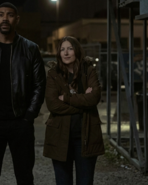 Lanterns 2026 Kelly Macdonald (Sheriff Kerry Kane) Olive Brown Cotton/Polyester Coat