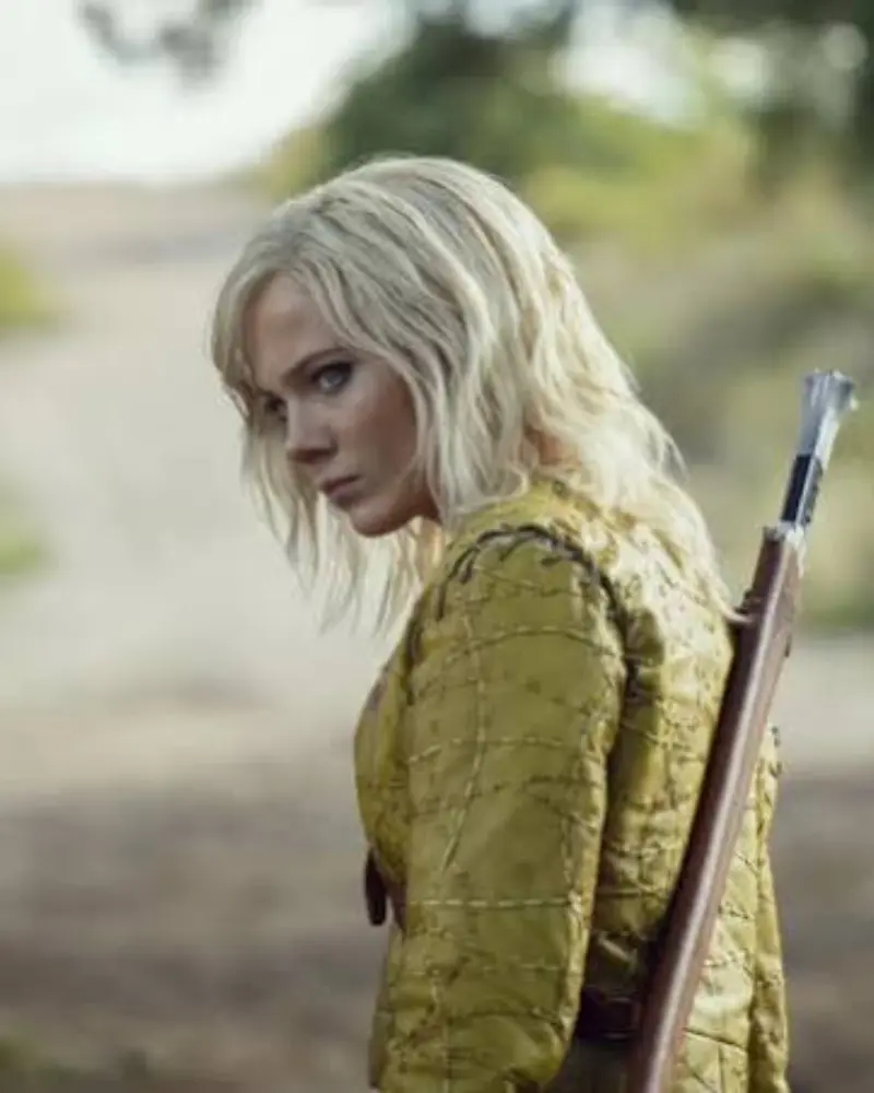 Ciri The Witcher S5 Freya Allan Yellow Jacket
